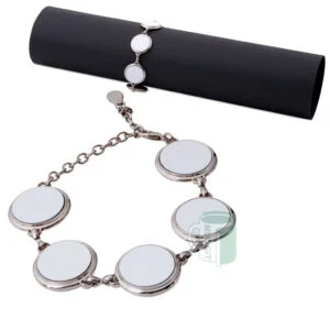 Silver 5 Pendant Bracelet with Clasp 5 x circle sublimation printable metal inserts for printing & decorating with a photo, vibrant designs, meaningful symbols.